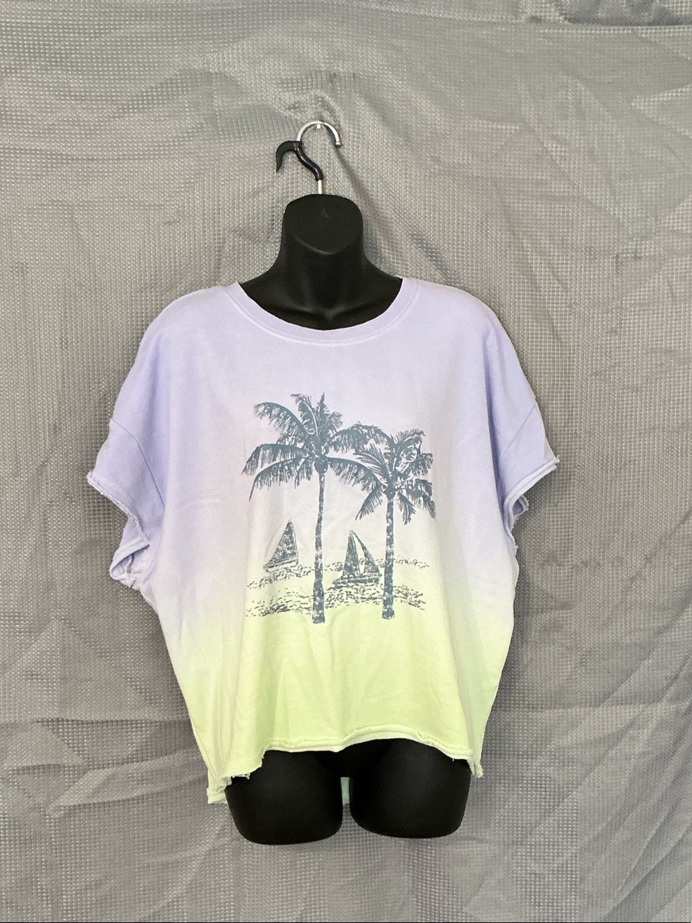 Gradient Palm Graphic Tee in Lavender and Light Green - Women's Short Sleeve